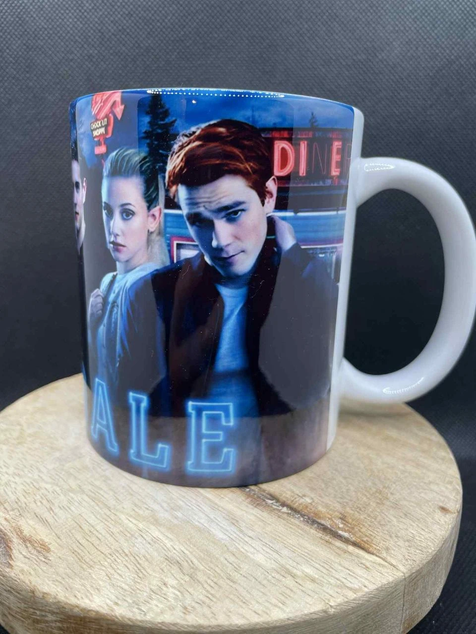 ☕ Mug en Céramique – Riverdale 🖤 – photo 4